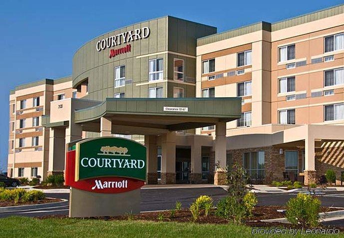 Courtyard By Marriott Hotel 3*