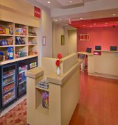Courtyard By Marriott Hotel Salisbury