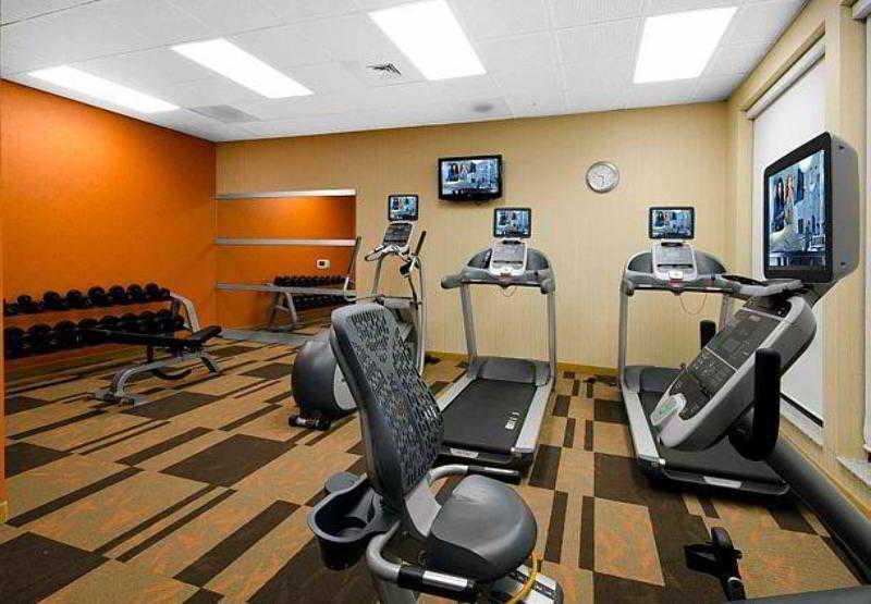 Courtyard By Marriott Hotel Salisbury
