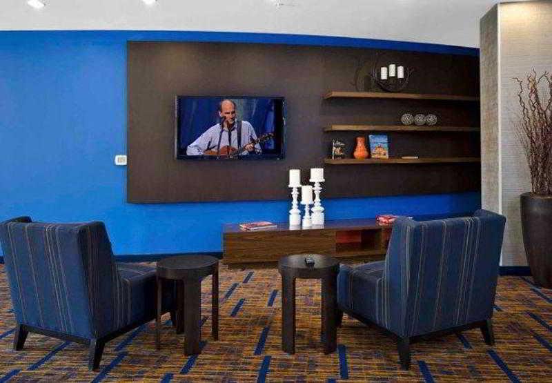 Courtyard By Marriott Hotel