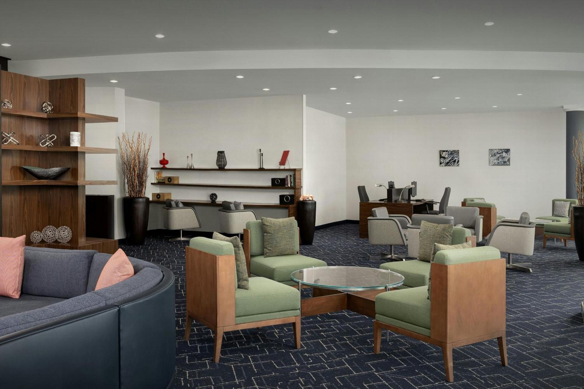Courtyard By Marriott