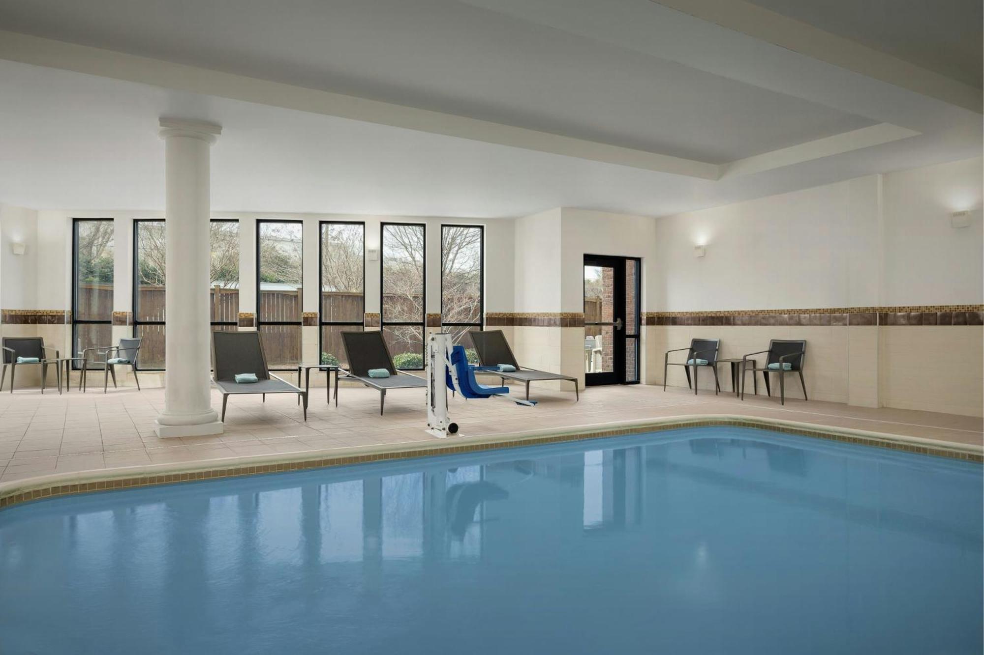 Hotel Courtyard By Marriott