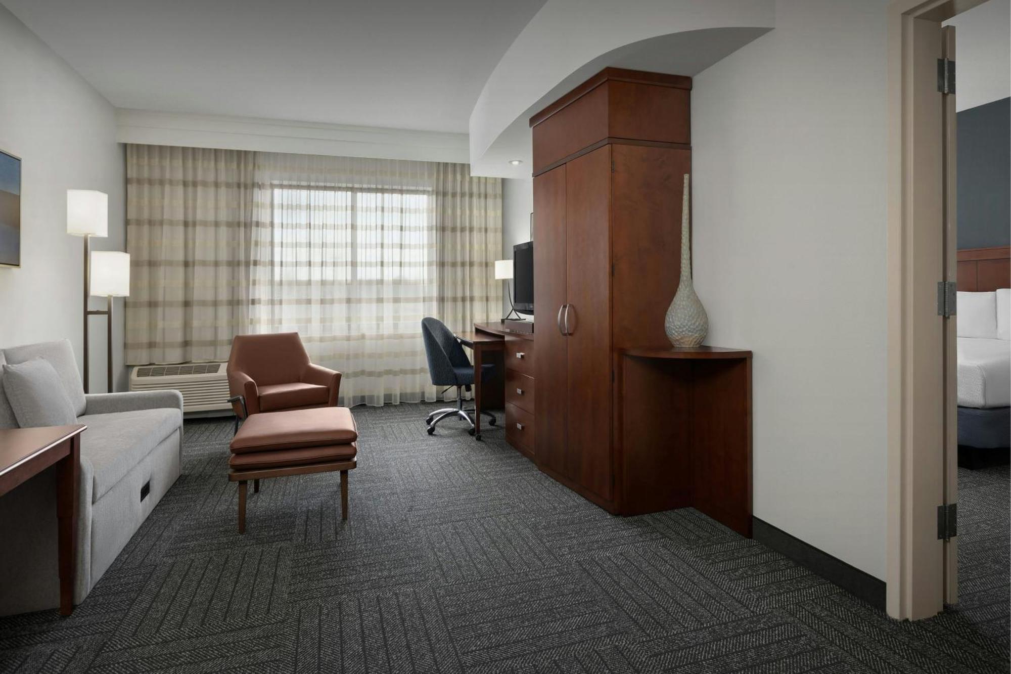 Hotel Courtyard By Marriott 3*