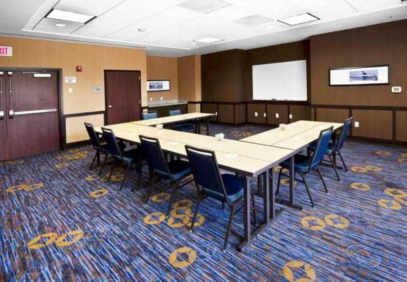 Courtyard By Marriott Hotel 3*