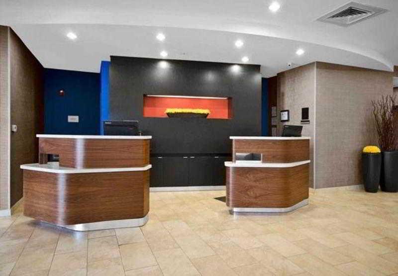 Courtyard By Marriott